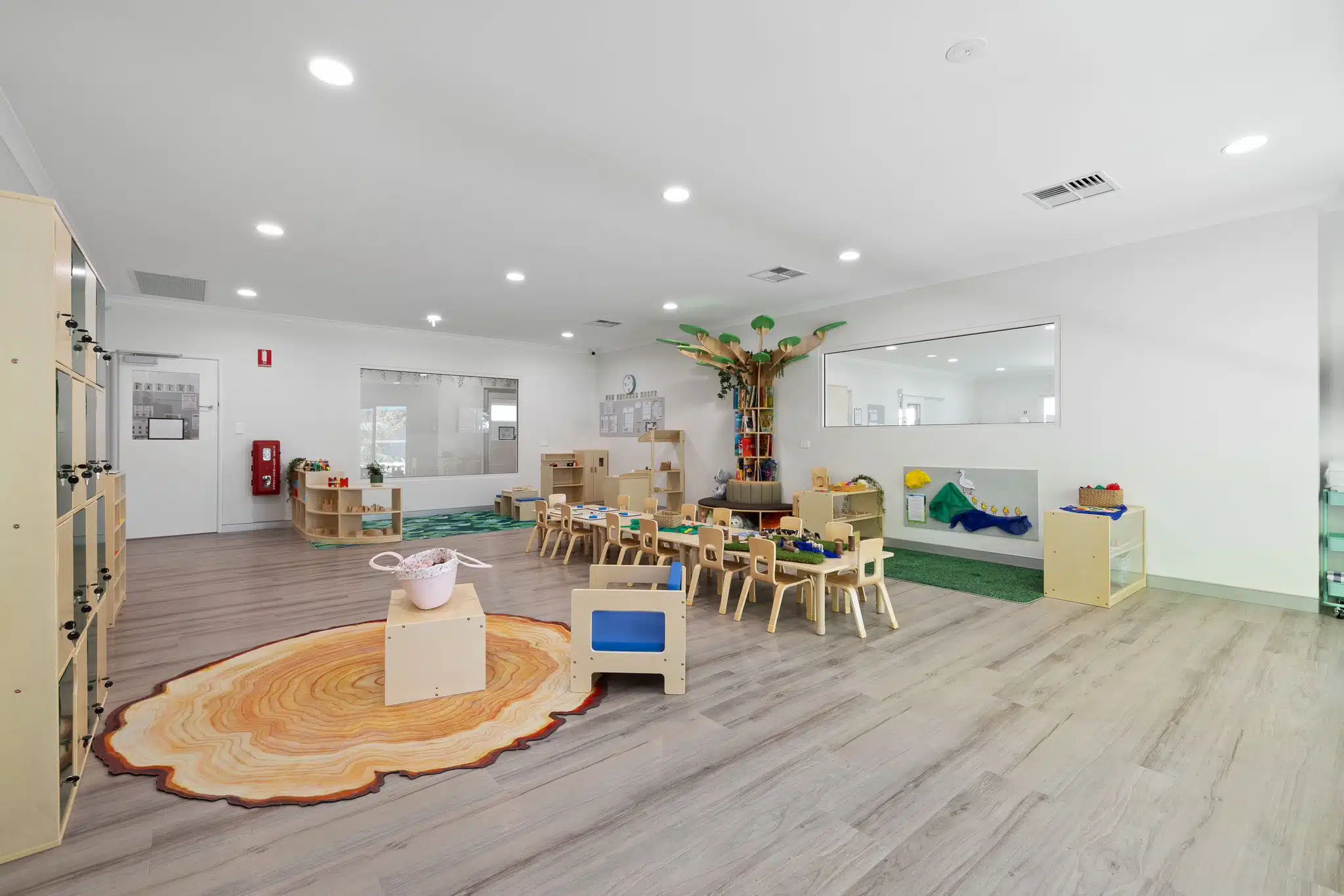 Ever Wood reading corner furniture