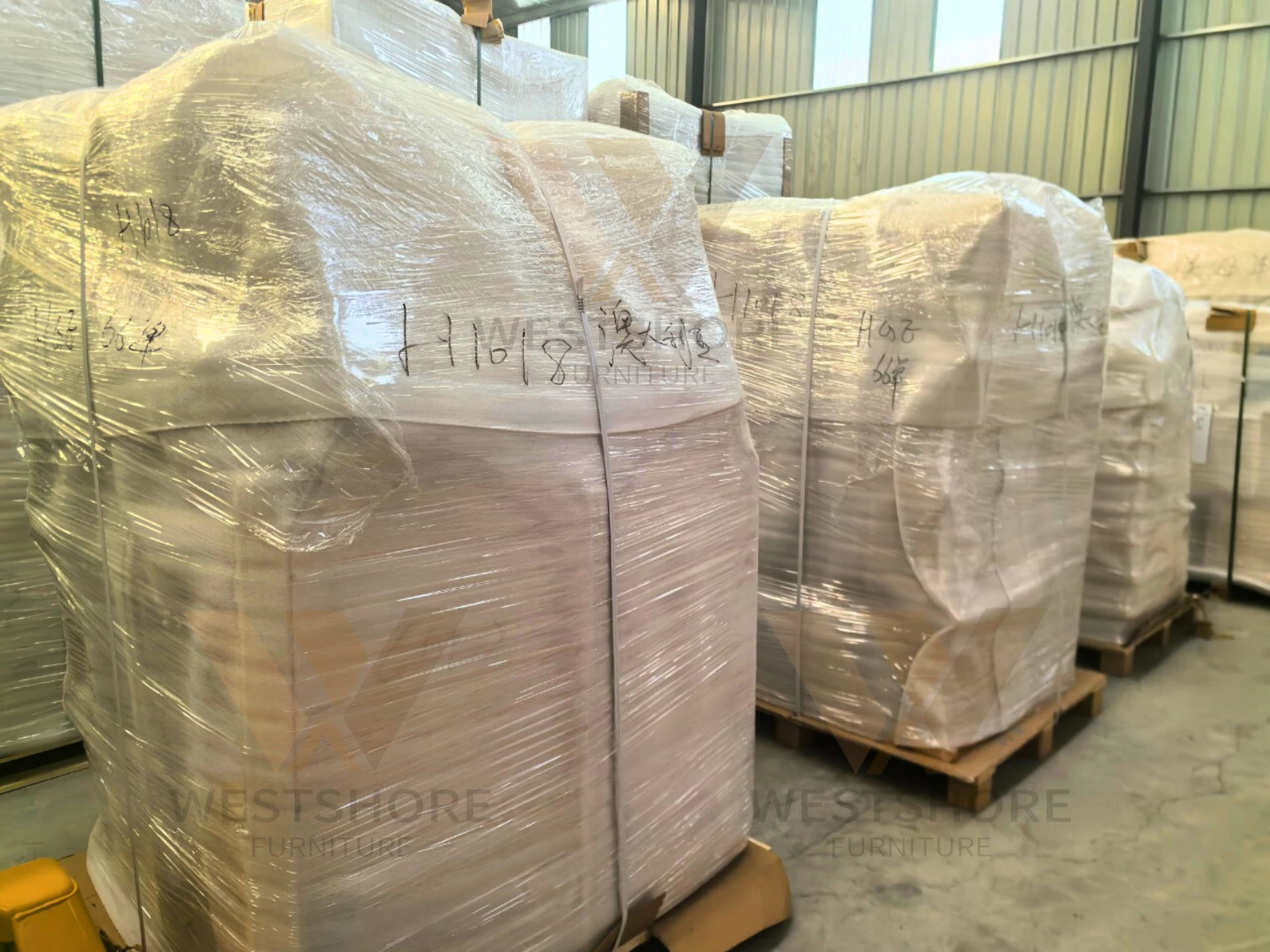 Professional packing photo 4