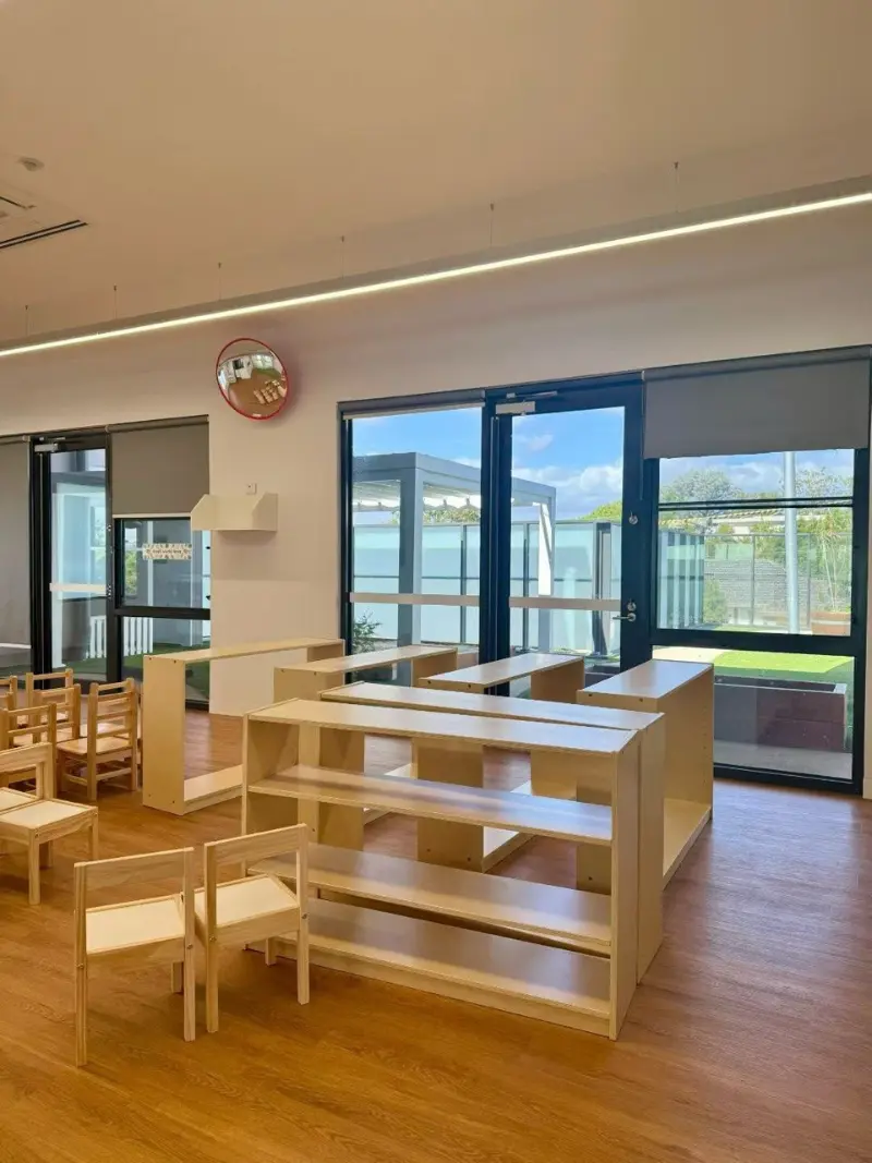 Classroom setting up photo 2